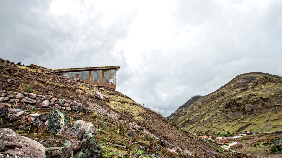 Peru Lares Trek Huacawasi Lodge