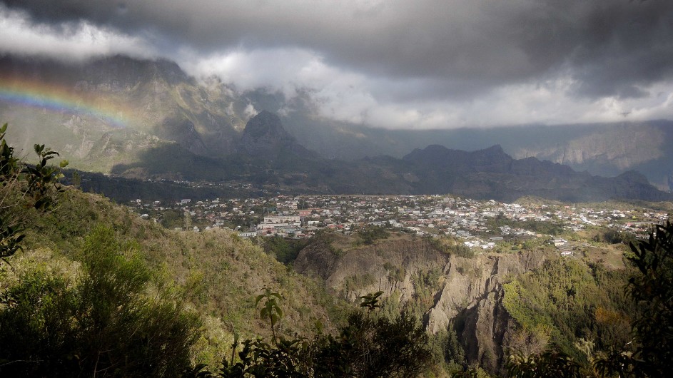 La Réunion Regenbogen über Cilaos