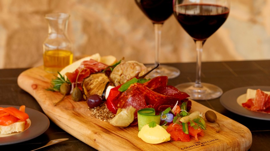Australien Emirates Wolgan Valley Resort Essen