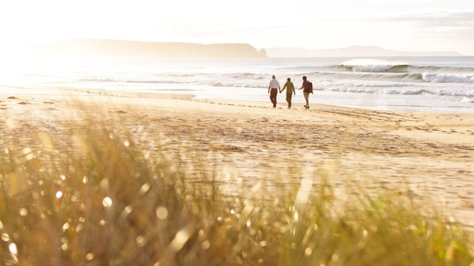 Australien Tasmanien Spaziergang am Strand Bruny Island