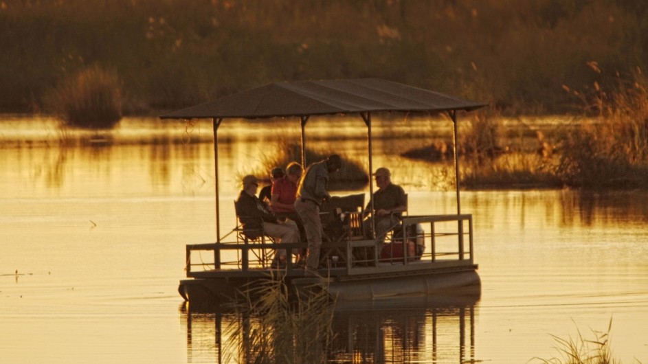 Botswana Linyanti Bush Camp Bootsausflug