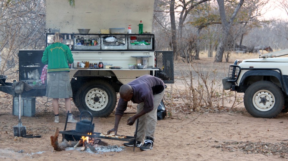 Botswana Bushway Safaris Zubereitung Frühstück