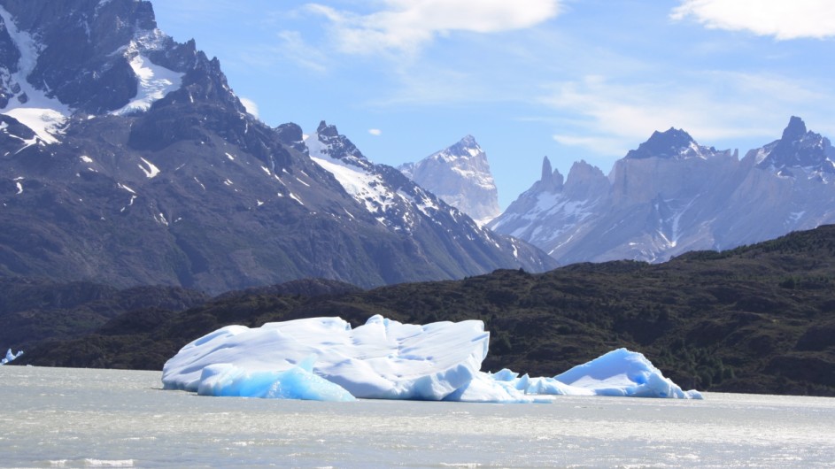 Chile Patagonien Eisberge am Gletscher Grey Torres del Paine