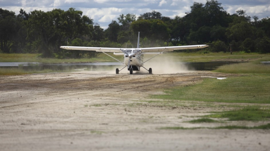 Botswana Okavango Delta Anreise Flugzeug