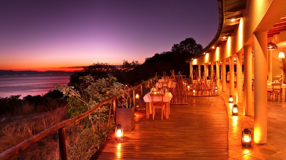 Malawi Pumulani Dinner Terrasse