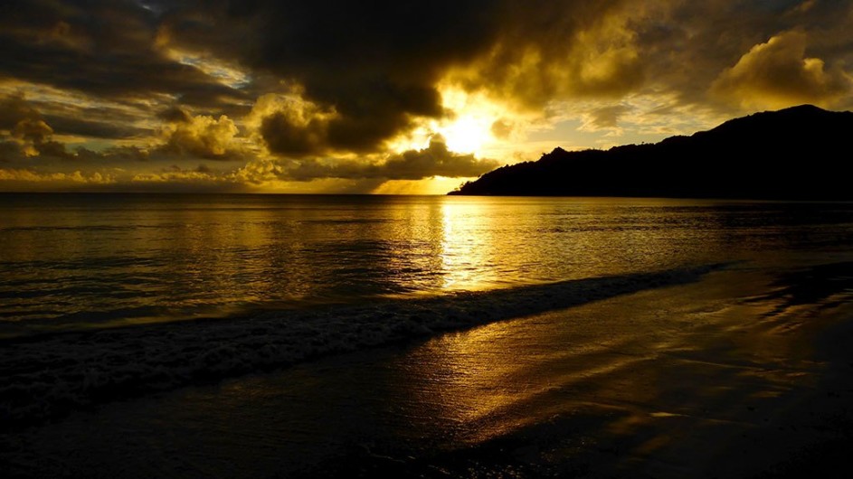 Seychellen Praslin Les Villas D´Or Sonnenuntergang