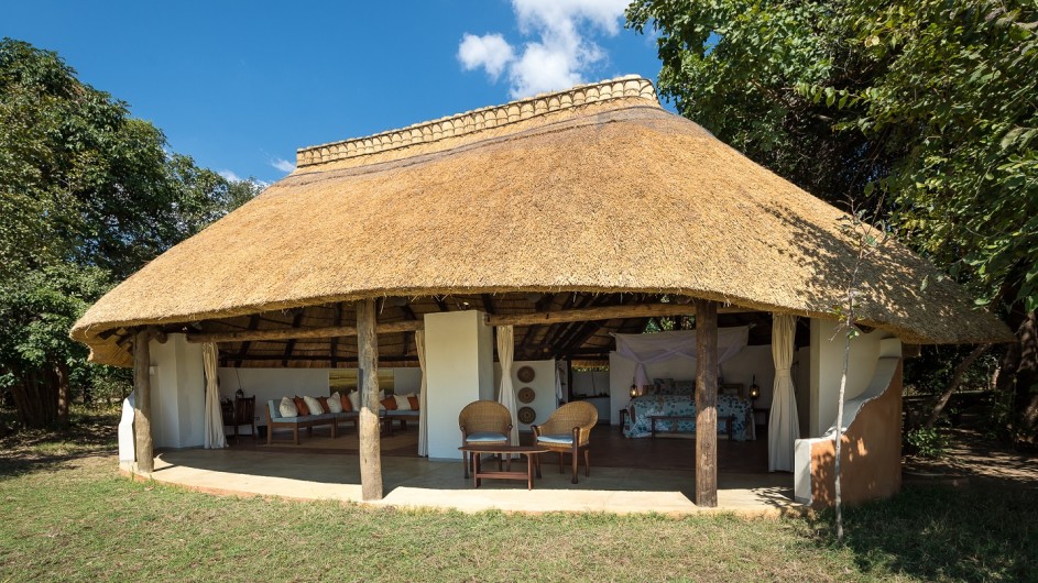 Zambia Nkwali Camp Bungalow