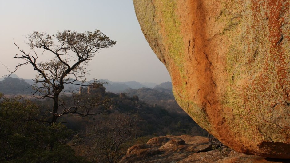 Zimbabwe Big Cave Camp Landschaft