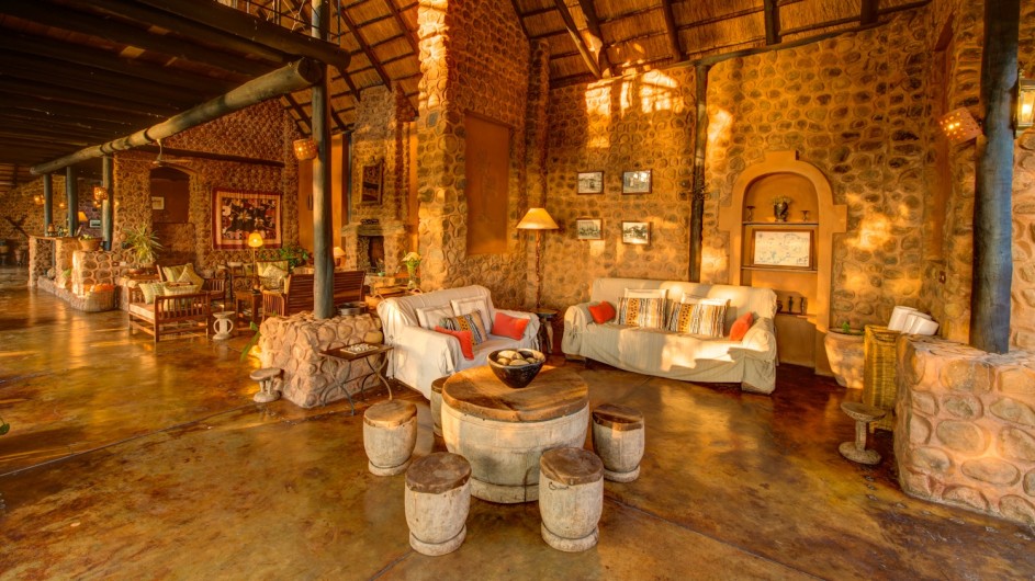 Zambia Stanley Safari Lodge Lounge