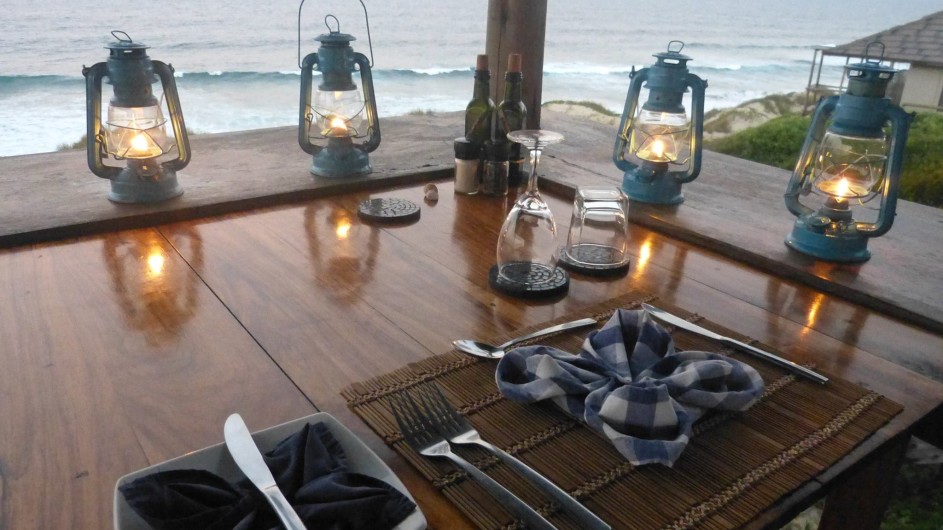 Mozambique Praia do Barra Blue Footprints Eco Lodge Dinner