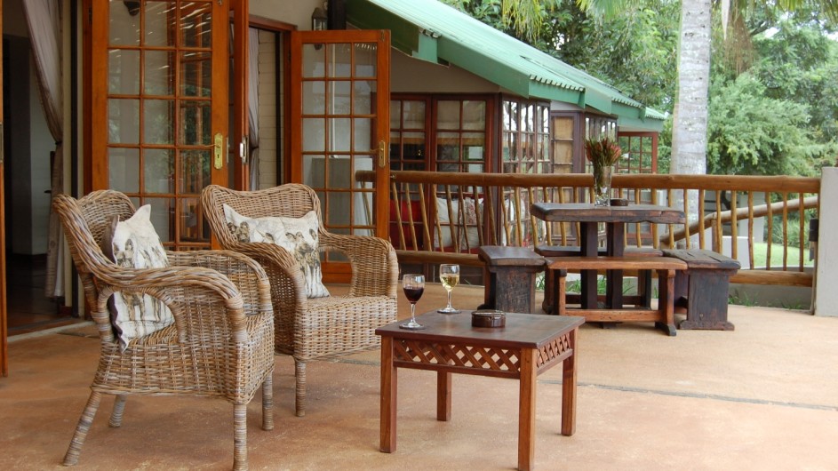 Südafrika Hazyview Chestnut Country Lodge obere Terrasse