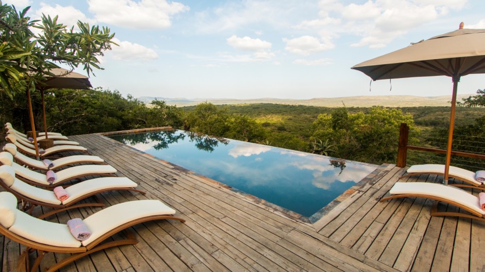 Südafrika Hluhluwe Game Reserve Rhino Ridge Safari Lodge Pool