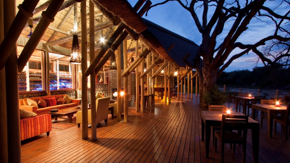 Südafrika Krüger Nationalpark Rhino Post Safari Lodge Lounge