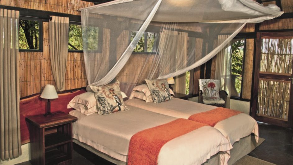 Namibia Caprivi Lianshulu Bush Lodge Zimmer innen