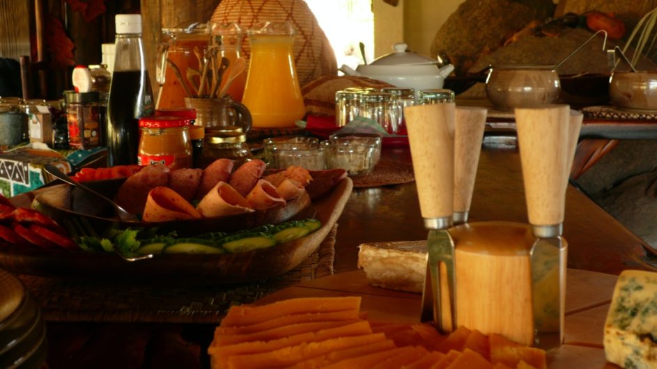 Namibia Damaraland Huab Lodge Frühstück
