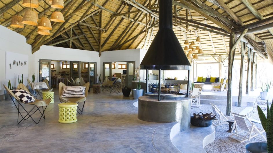 Namibia Etosha Nationalpark Mushara Bush Camp Lounge
