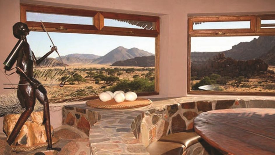 Namibia Tirasberge Ranch Koiimasis Restaurant mit Aussicht