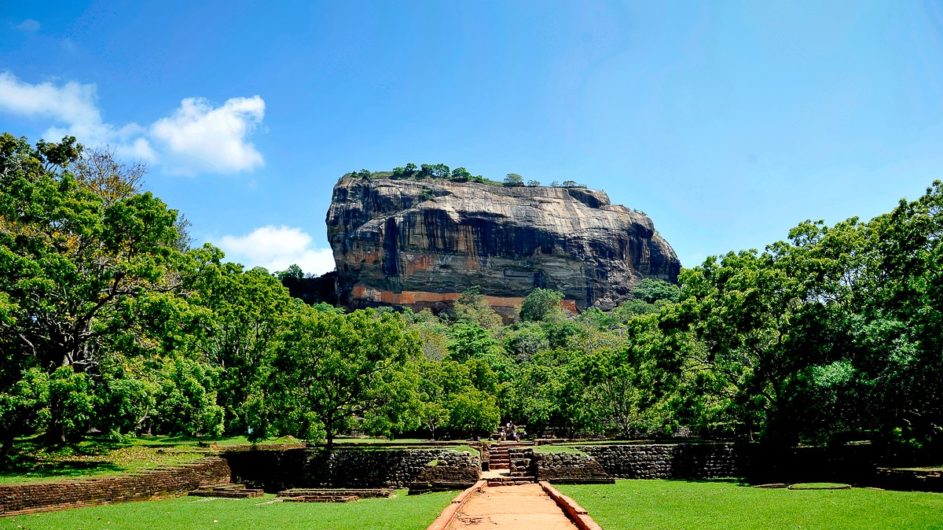 Sri Lanka Chamäleon Reisen Kleingruppenreise Kandy Sigiriya Felsen