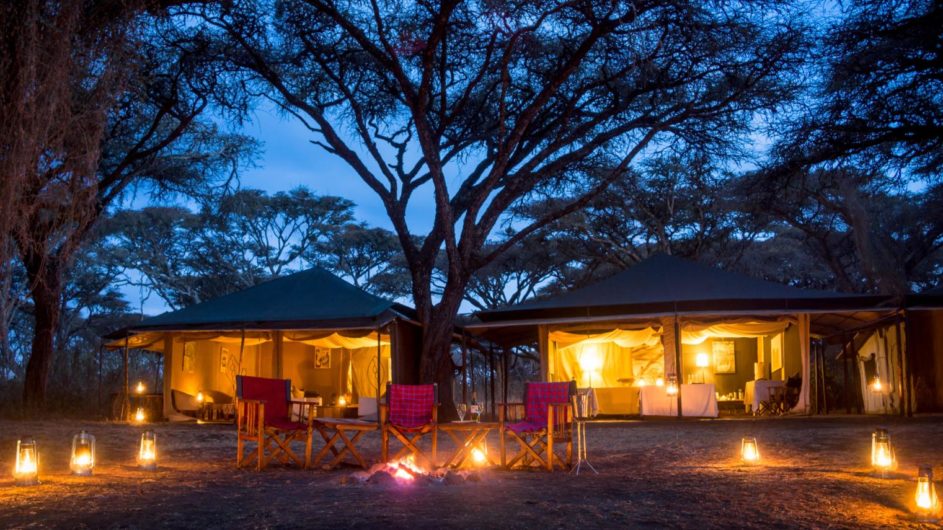 Tanzania Sanctuary Ngorongoro Crater Camp Ansicht am Abend