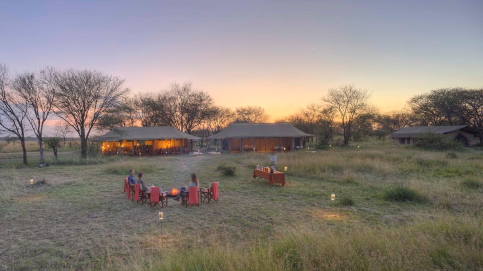 Tanzania Serengeti Asilia Olakira Camp Ansicht Lagerfeuer