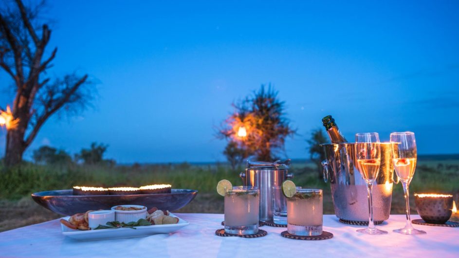 Tanzania Tarangire Nationalpark Sanctuary Swala Camp Sundowner