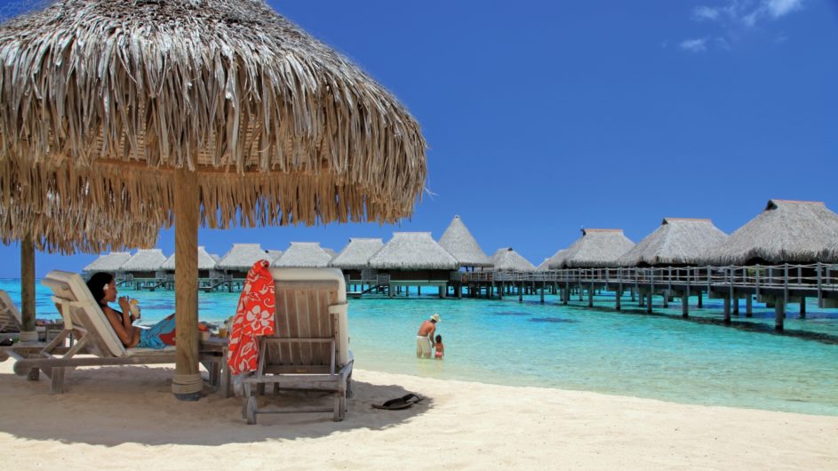Französisch Polynesien Hilton Moorea Lagoon Resort Strand