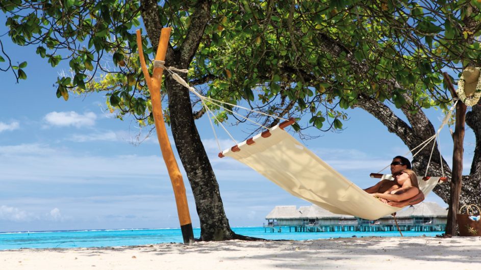 Französisch Polynesien Moorea Sofitel Ia Ora Beach Resort Hängematte am Strand