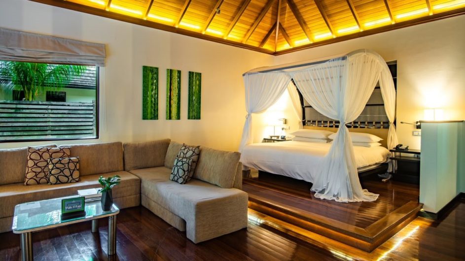 Seychellen - Silhouette Island - Hilton Labriz - Sanctuary Pool Villa - Schlafzimmer