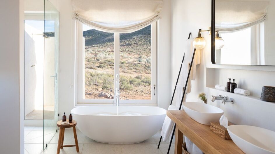 Südafrika - Clanwiliam - Simbavati Cederberg Ridge - Luxury Suite Bathroom - c Simbavati Lodge Collegction