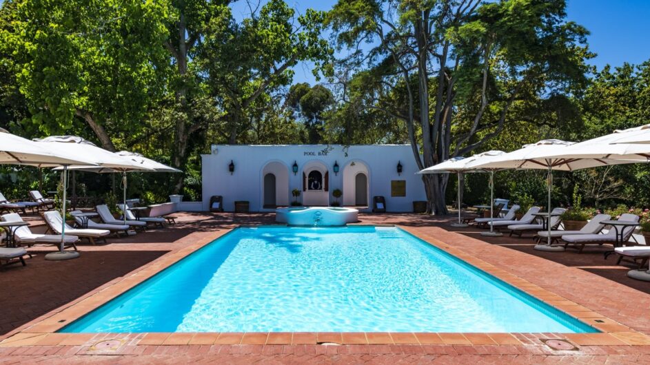 Südafrika - Stellenbosch - Lanzerac - Pool draußen