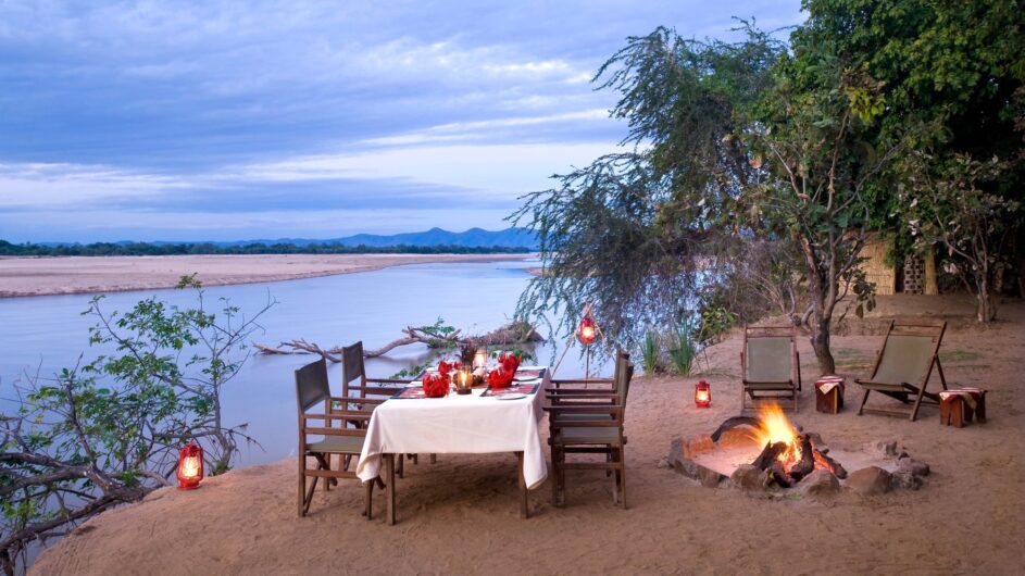 Zambia - Kafuna Safaris - Island Bush Camp - Dinner