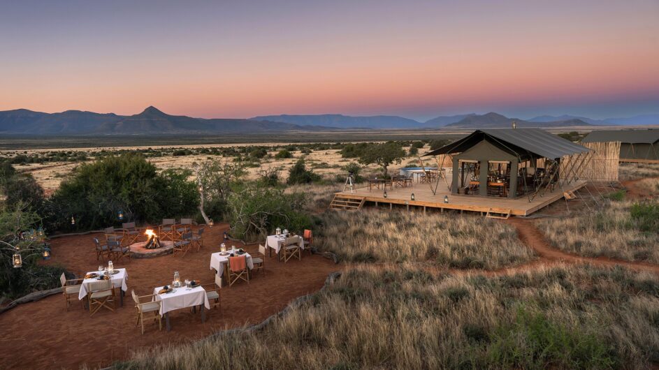 Südafrika - Karoo - Samara Plains Camp - Dining Area - c Maike McNeill