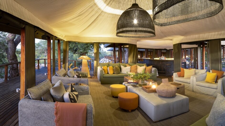 Südafrika - Krüger NP - Simbavati Hilltop Lodge - Lounge - c Simbavati Lodge Collection